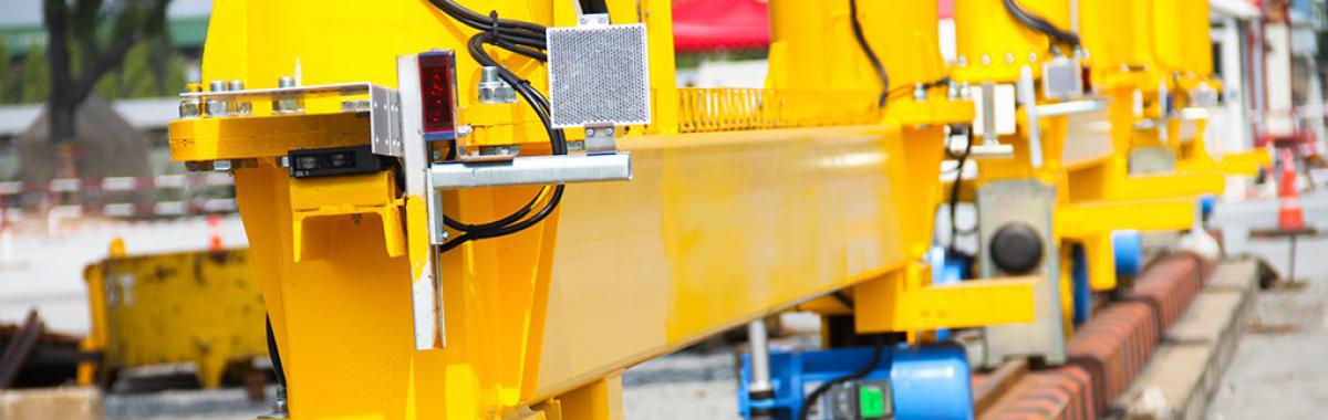 ALINHAMENTO E NIVELAMENTO DE CAMINHO DE ROLAMENTO