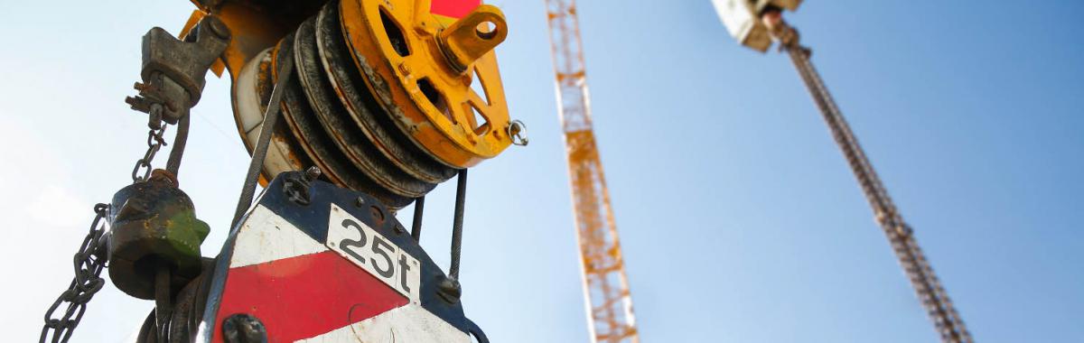 EQUIPAMENTOS DE ELEVAÇÃO E MOVIMENTAÇÃO DE CARGAS